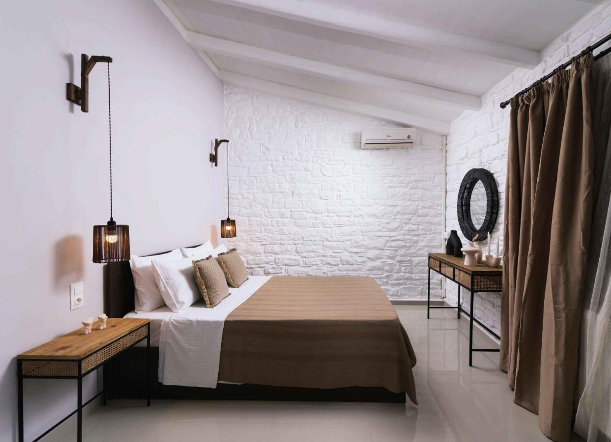 Villa Repsimia With Private Jacuzzi Kokkinos Pirgos Ngoại thất bức ảnh