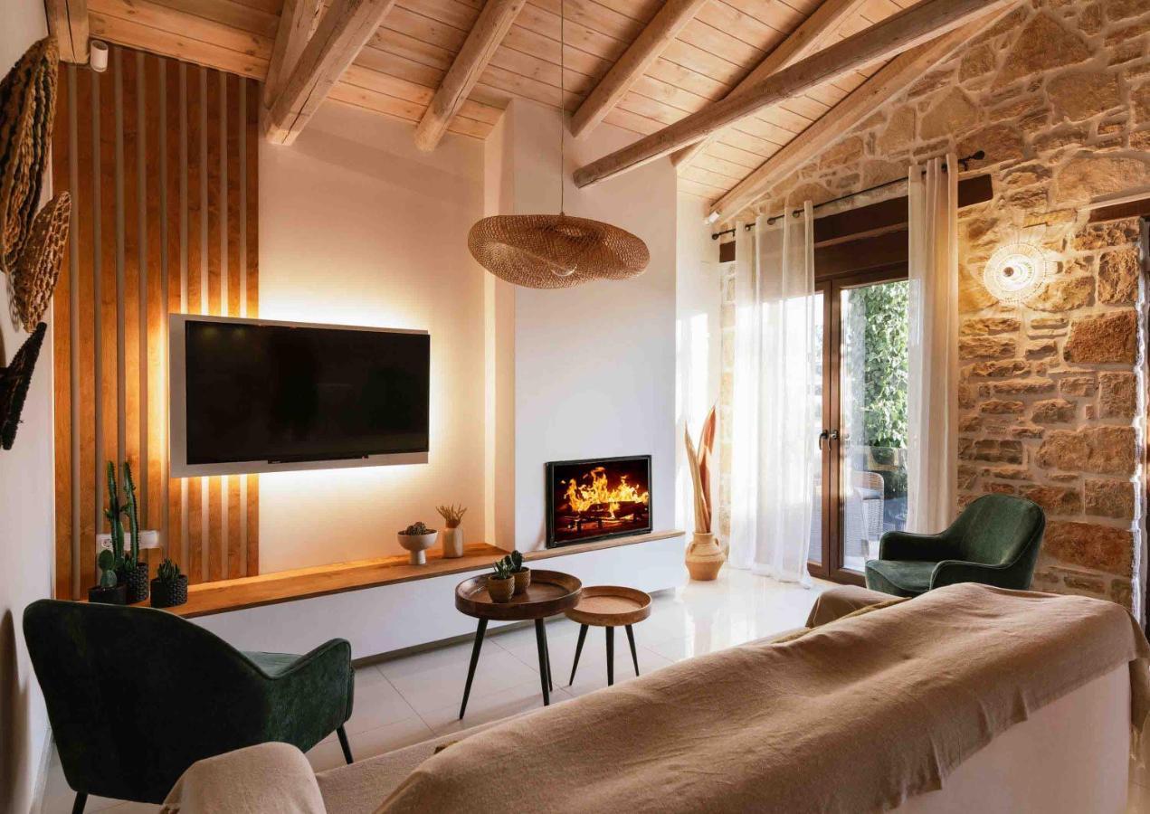 Villa Repsimia With Private Jacuzzi Kokkinos Pirgos Ngoại thất bức ảnh